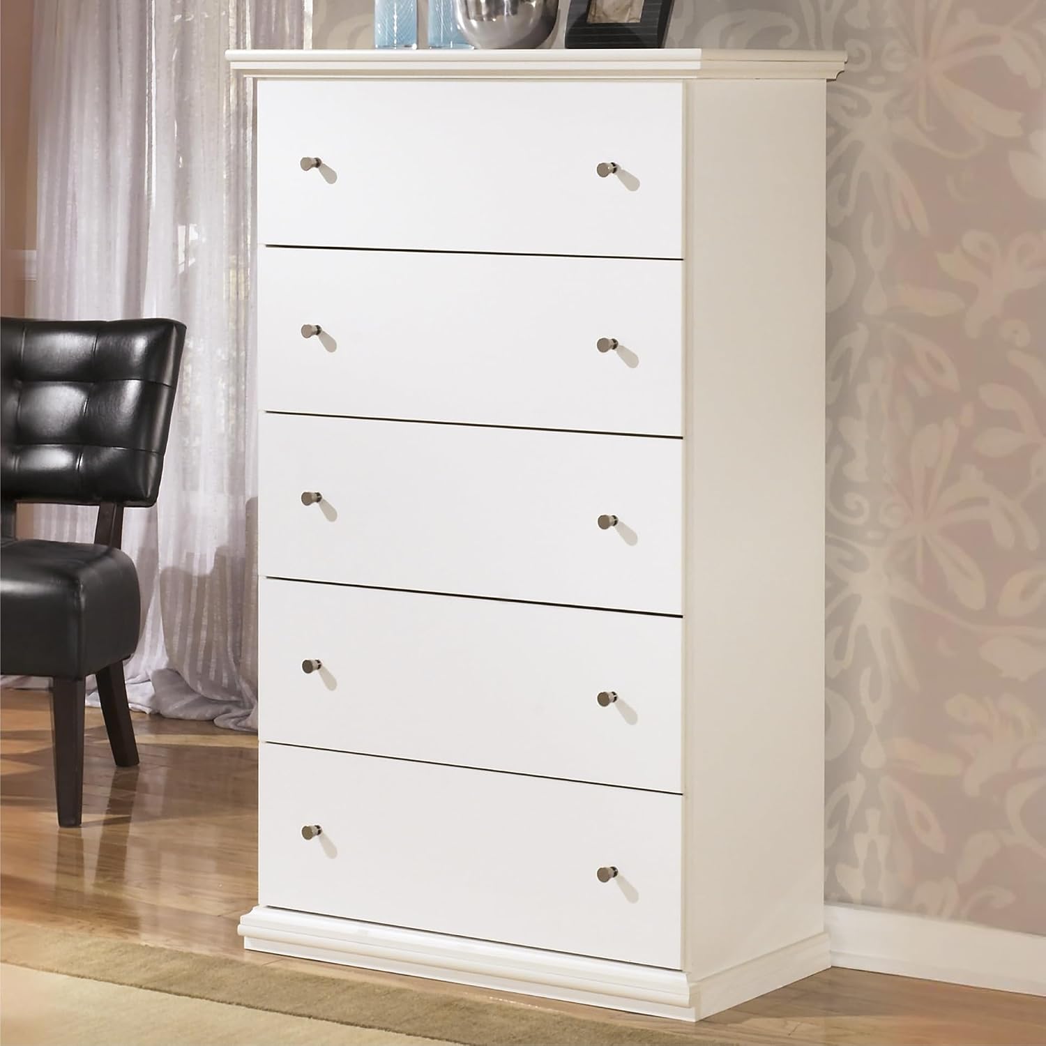 Signature Design by Ashley Bostwick Shoals Children's Traditional 5 Drawer Chest of Drawers, White