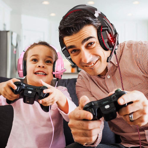 سماعة الألعاب الستيريو برو من بينجو لجهاز PS4 والكمبيوتر الشخصي ووحدة تحكم Xbox One، سماعات رأس عازلة للضوضاء فوق الأذن مع ميكروفون، إضاءة LED، صوت محيطي جهير، وسائد أذن ناعمة مريحة للكمبيوتر المحمول وماك ومجموعة ملحقات Wii