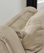 Signature Design by Ashley Power Reclining Loveseat with Console, Next-Gen Durapella, Zero Gravity Mechanism, Easy to Clean Water Resistant Performance Fabric, Sand