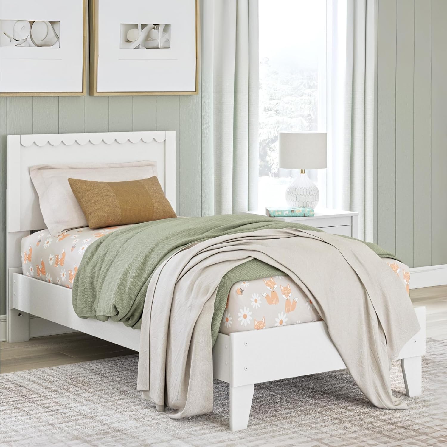 Signature Design by Ashley Hallityn Twin Panel Platform Bed, Casual Scalloped Bed Frame, Engineered Wood, for Kids and Youth Bedrooms, Matte White