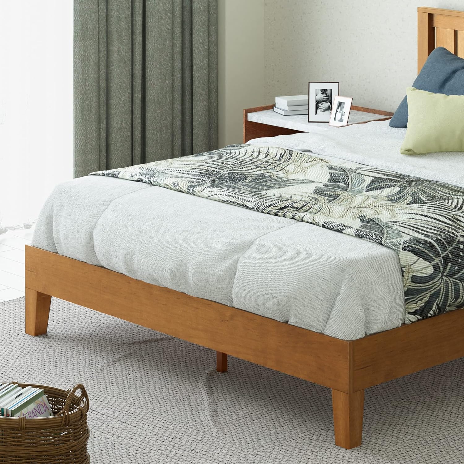 Zinus Alexis Deluxe Wood Platform Bed Frame with Headboard, Wood Slat Support, No Box Spring Needed, Easy Assembly, Rustic Pine, King